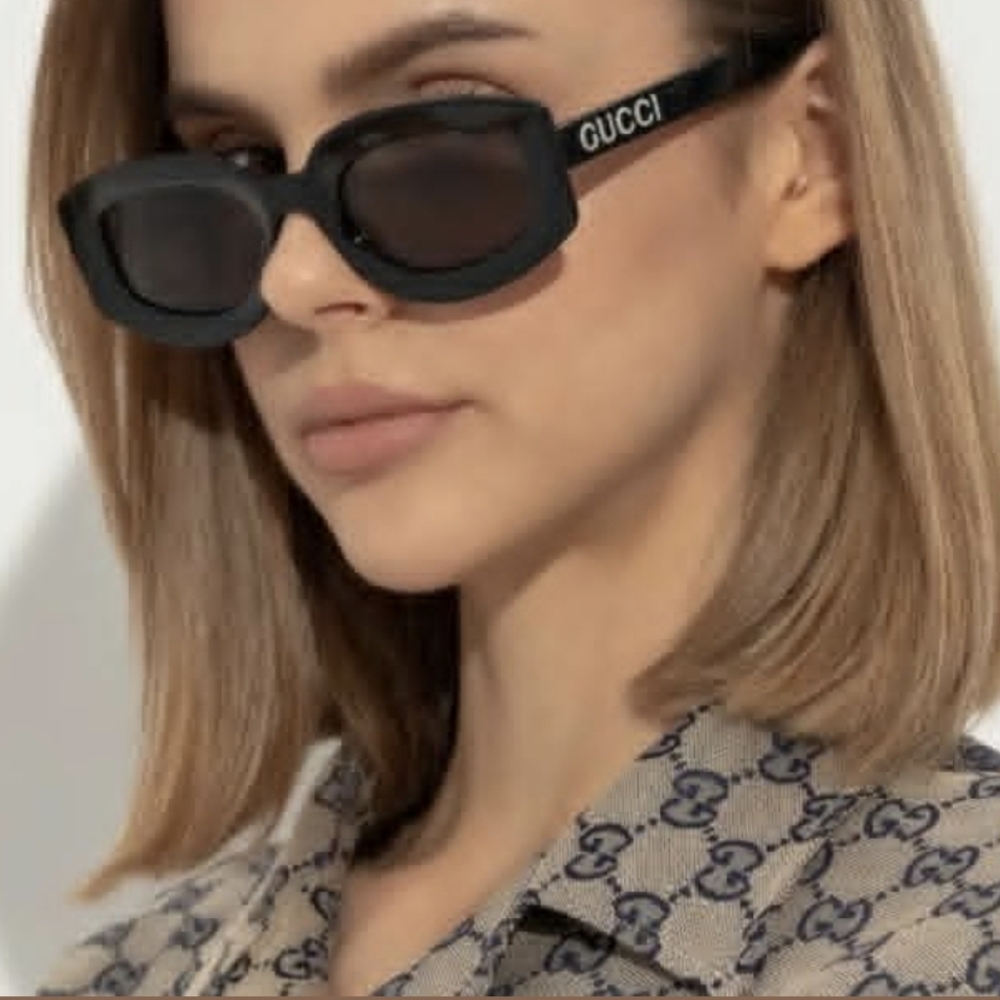 Gucci Black Retro Cat-Eye Sunglasses